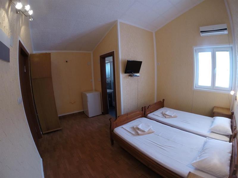 Martinovic Rooms Будва Екстериор снимка