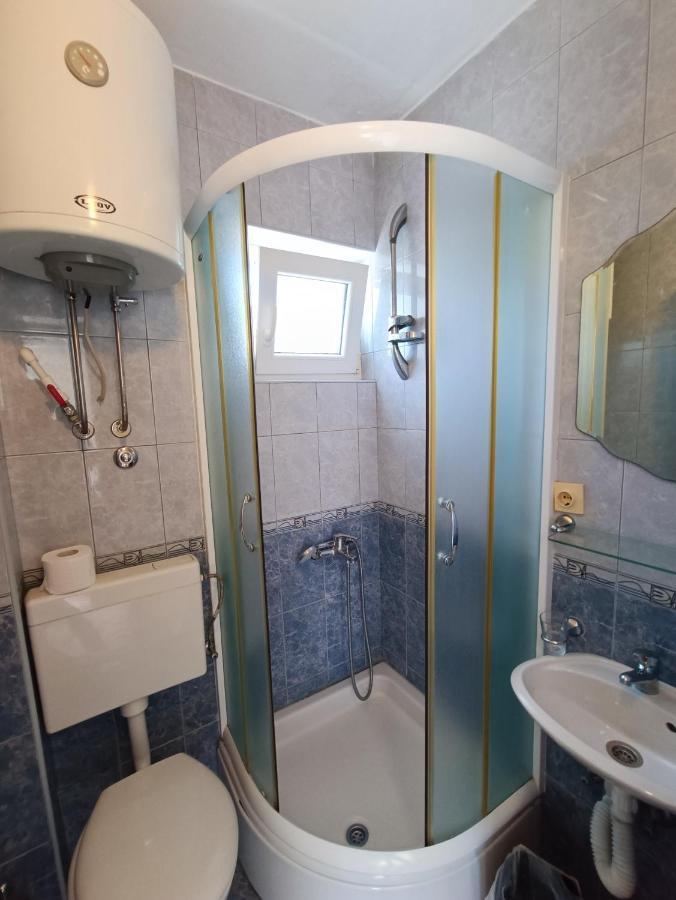 Martinovic Rooms Будва Екстериор снимка