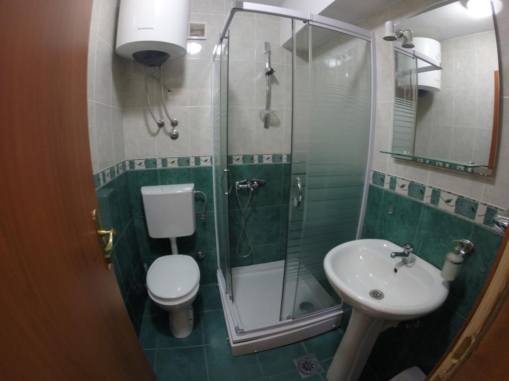 Martinovic Rooms Будва Екстериор снимка